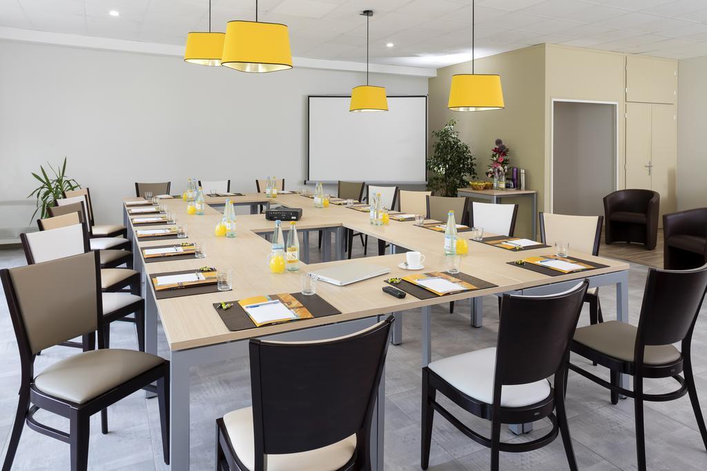 Logis Hotel Restaurant Les Cedres Joyeuse Zewnętrze zdjęcie