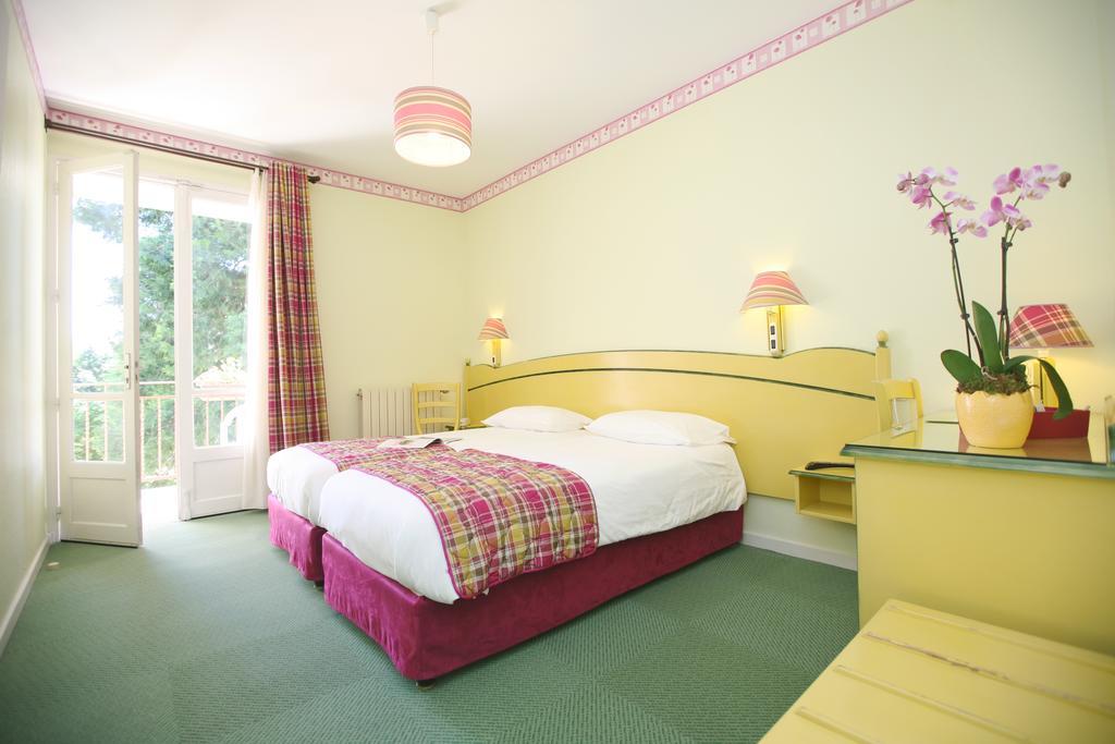 Logis Hotel Restaurant Les Cedres Joyeuse Zewnętrze zdjęcie