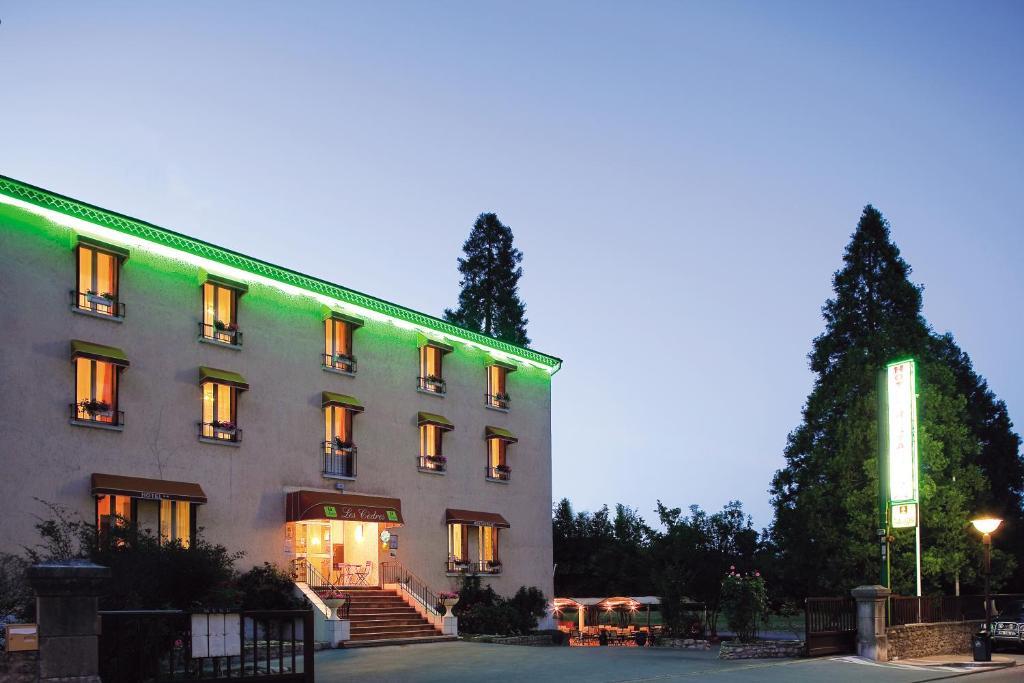 Logis Hotel Restaurant Les Cedres Joyeuse Zewnętrze zdjęcie