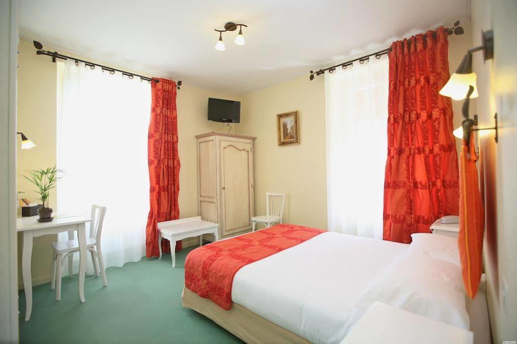 Logis Hotel Restaurant Les Cedres Joyeuse Zewnętrze zdjęcie